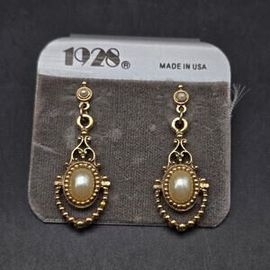 1928 Brand Faux Pearl Earrings On Card Gold Tone Pierced Post